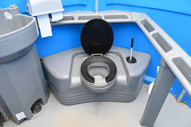Best Portable restroom trailer rental  in Milton, LA